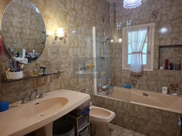 Vente                                                      Maison
                        
                     8 pièces                      188 m2                     à Serris