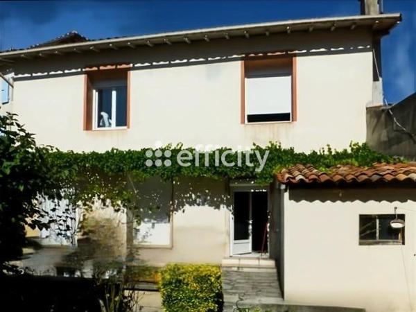 Immeuble 16 pièces - 327 m²