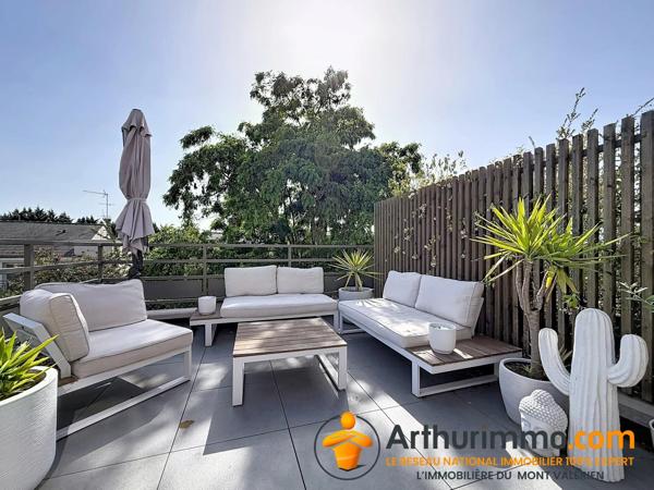 Vente                                                      Appartement
                        
                     3 pièces                      50 m2                     à Nanterre