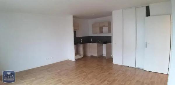 Appartement à louer 2 pièces 44.8m² Meaux (77100)