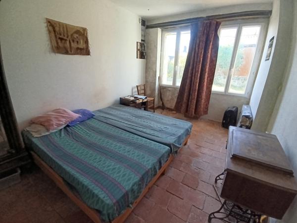 Maison, 3 chambres avec jardin dépendances et garage