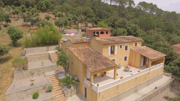 Lorgues (83510) Propriété 10 pièces 8 chambres avec piscine à Lorgues…
