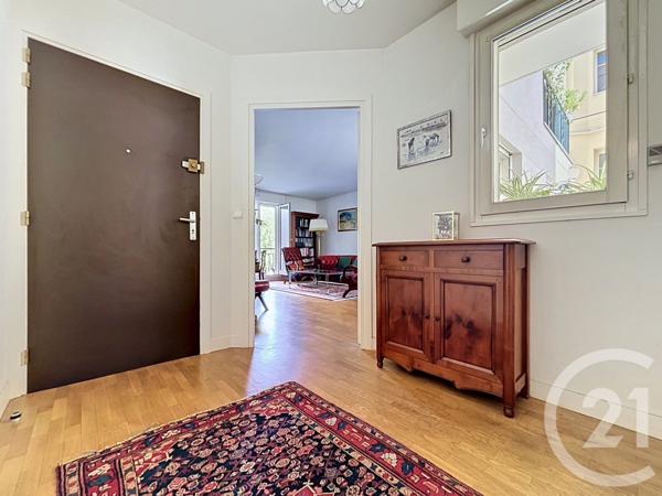 Appartement F4 à vendre  4 pièces - 93,28 m 2   PARIS  - 75012