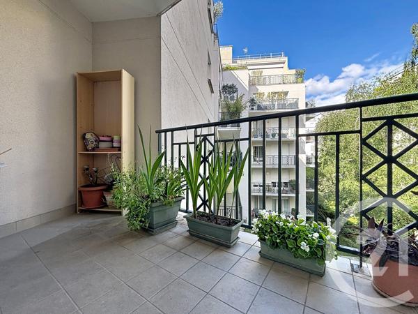 Appartement F4 à vendre  4 pièces - 93,28 m 2   PARIS  - 75012