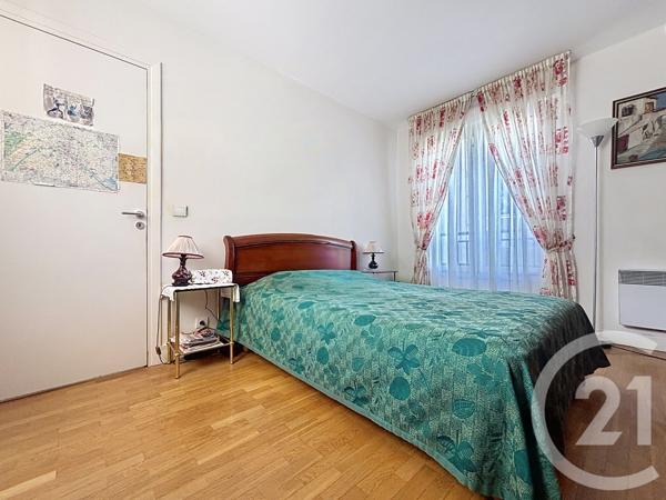 Appartement F4 à vendre  4 pièces - 93,28 m 2   PARIS  - 75012