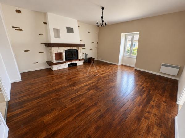 Maison de 126 m²-3 chambres– Centre-ville de Montaigu