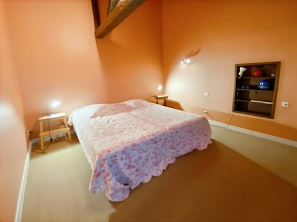 Dpt Vienne (86), à vendre CHATELLERAULT 86100 maison P7 de 204 m² - Terrain de 240,00 m²