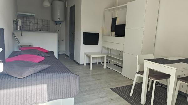 A LOUER STUDIO MEUBLE LOUVIERS