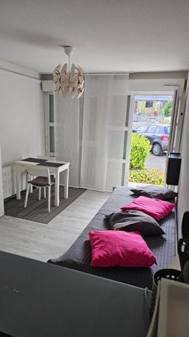 A LOUER STUDIO MEUBLE LOUVIERS