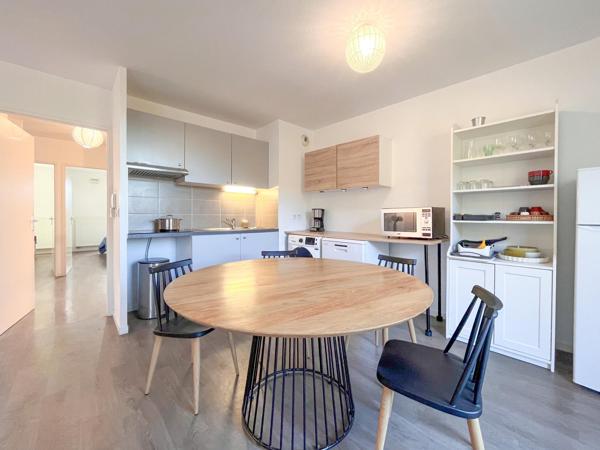 CENON (cours Gambetta) - Duplex de 64m2 - 2 pkg