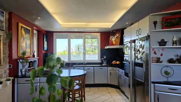 Lavardac (47230) MAISON T5 - 147M² EN CAMPAGNE AVEC TERRAIN D'1HA ET PISCINE / PROCHE LAVARDAC