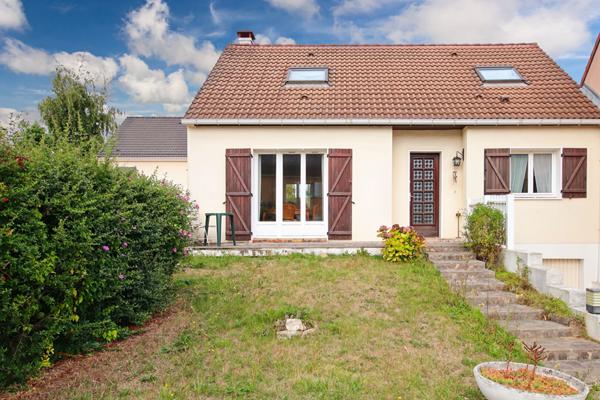 Maison Sainte-Genevieve-Des-Bois 5 pièces 107m2 - SOUS-SOL TOTAL