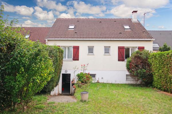 Maison Sainte-Genevieve-Des-Bois 5 pièces 107m2 - SOUS-SOL TOTAL