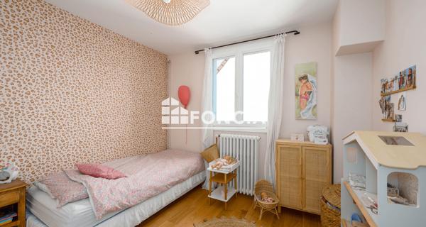 À vendre Maison 6 pièces 107.12 m² - Versailles 78000