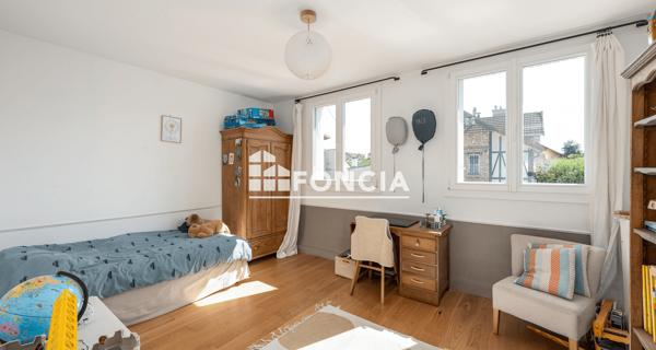 À vendre Maison 6 pièces 107.12 m² - Versailles 78000