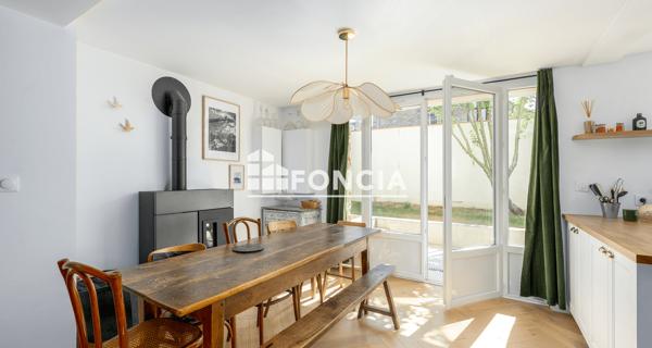 À vendre Maison 6 pièces 107.12 m² - Versailles 78000