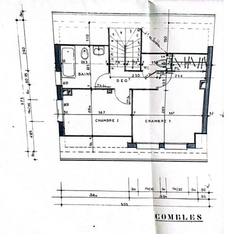 Morigny-Champigny (91150) Quartier LES MONCEAUX - Maison individuelle élevée sur sous-sol / garage / terrain 616 m2 / véranda
