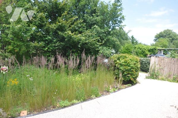 POUR INVESTISSEUR : AURIGNAC à 15 mns, maison récente, dépendances sur 5270m². Prix : 174.400 €