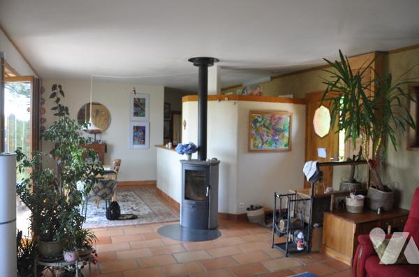 POUR INVESTISSEUR : AURIGNAC à 15 mns, maison récente, dépendances sur 5270m². Prix : 174.400 €