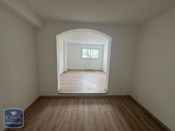 Maison à louer 5 pièces 115.39m² Saint-Genis-Pouilly (01630)