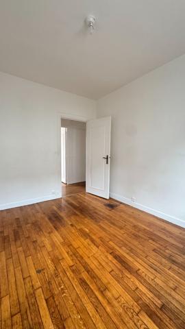 Spacieux T3 lumineux en plein coeur d'Elbeuf - Disponible de suite