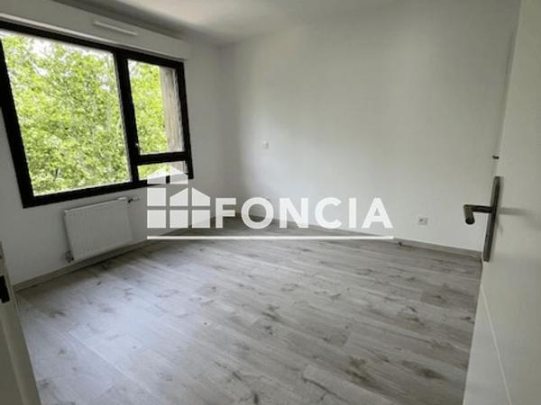 Location Appartement 2 pièces 48.5 m² - 83BIS COURS SAINT ANDRE Le Pont De Claix 38800