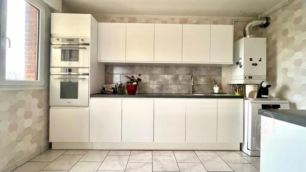 TRES BEL APPARTEMENT - T3 WATTRELOS