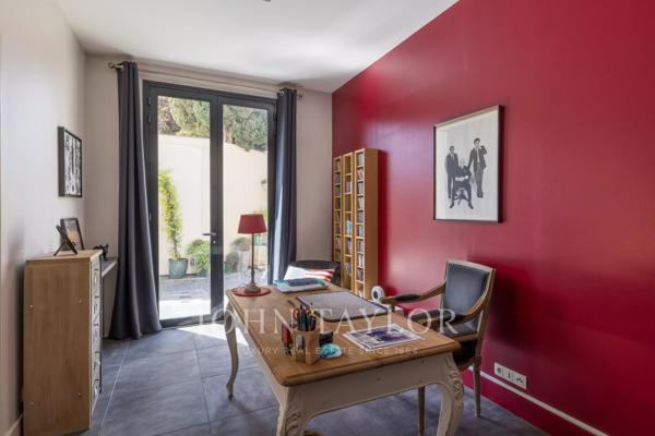 En exclusivité – Magnifique ancienne imprimerie réhabilitée - 6 Chambres - Piscine - Grand garage et Jardin