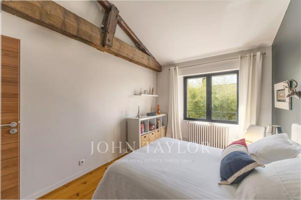 En exclusivité – Magnifique ancienne imprimerie réhabilitée - 6 Chambres - Piscine - Grand garage et Jardin