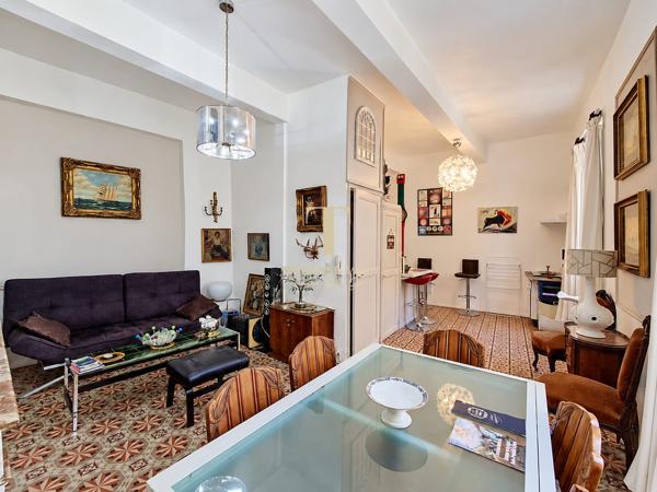 NARBONNE CENTRE VILLE – MAISON DE VILLE MEUBLÉE DE 111,56 M² – 3 CHAMBRES
