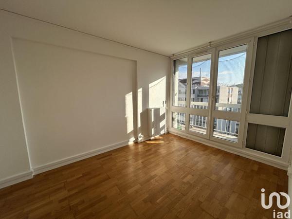 Location appartement 4 pièces 83 m² Chelles