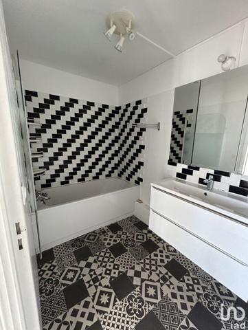 Location appartement 4 pièces 83 m² Chelles