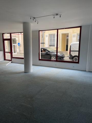 Le Mans (72000) CENTRE VILLE DU MANS LOCAL COMMERCIAL 212 M²