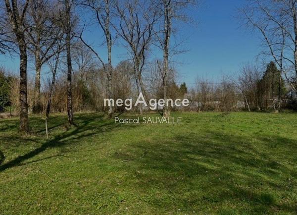Terrain à CHANCELADE, 24650 - 2277m²