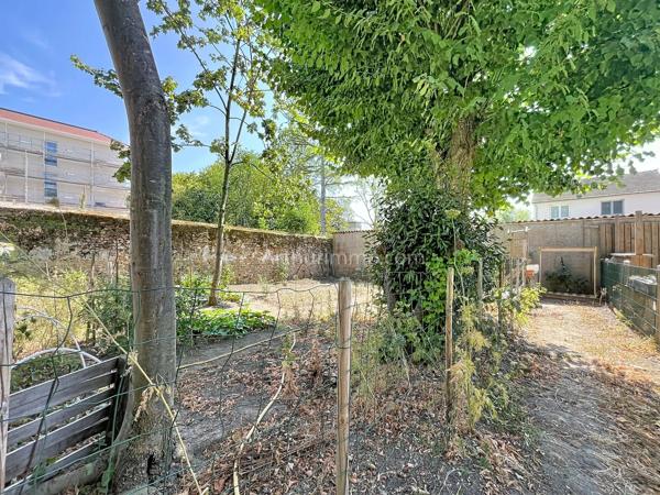 Vente                                                      Appartement
                        
                     2 pièces                      25 m2                     à Crosne