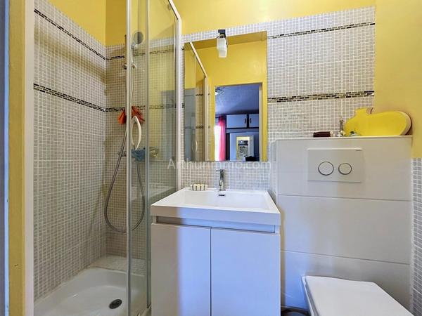 Vente                                                      Appartement
                        
                     2 pièces                      25 m2                     à Crosne