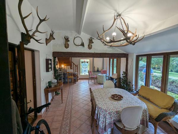 Propriété 150m2 4 chbres. Terrain 5 500m2