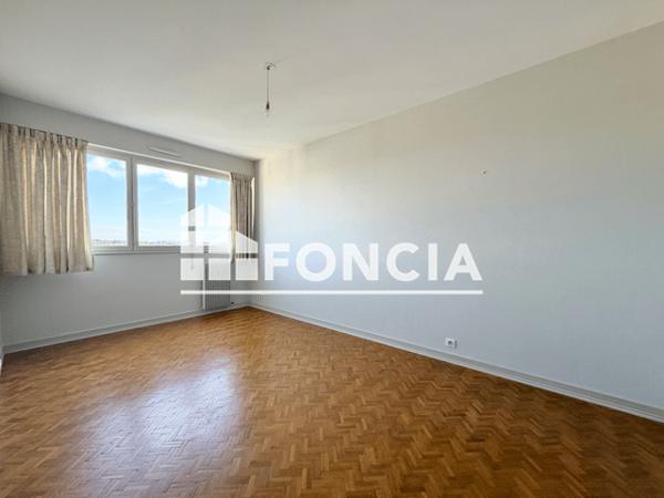 Location Appartement 4 pièces 103.41 m² - ET ALLEE DU MORBIHAN Cholet 49300