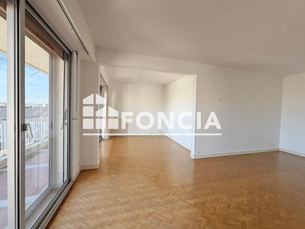 Location Appartement 4 pièces 103.41 m² - ET ALLEE DU MORBIHAN Cholet 49300
