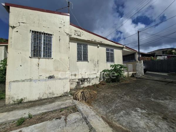 À Vendre – Maison Individuelle 4 pièces, de Plain-Pied à Fort-de-France, Quartier Dillon