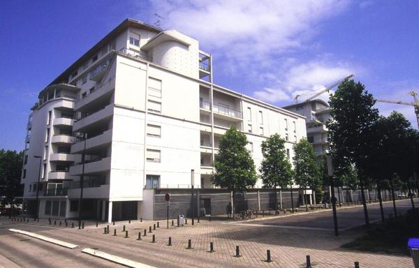 Appartement T1B NANTES Champ de Mars - 33.43 m2  573 Euros