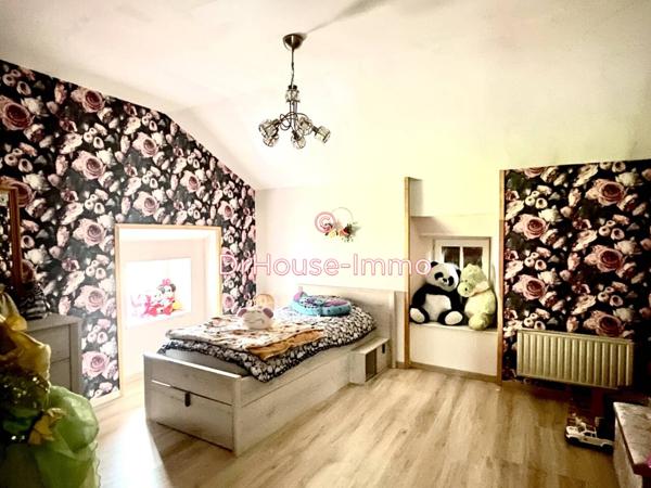 Maison à vendre 7 pièces de 230 m²