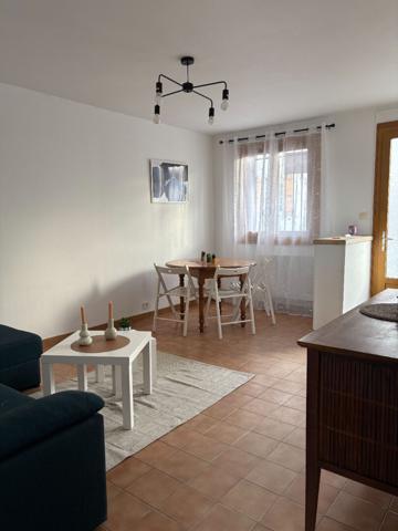PAMIERS - A LOUER - MAISONNETTE TYPE 2 MEUBLEE AVEC TERRASSE