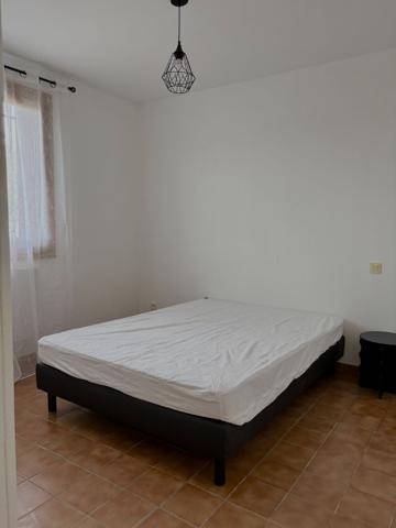 PAMIERS - A LOUER - MAISONNETTE TYPE 2 MEUBLEE AVEC TERRASSE