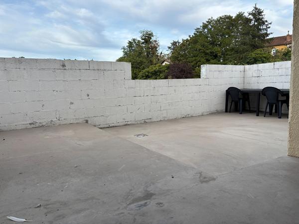 PAMIERS - A LOUER - MAISONNETTE TYPE 2 MEUBLEE AVEC TERRASSE