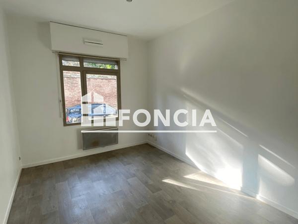 Location Studio 18.67 m² - 23 RUE DE DINAN Rennes 35000