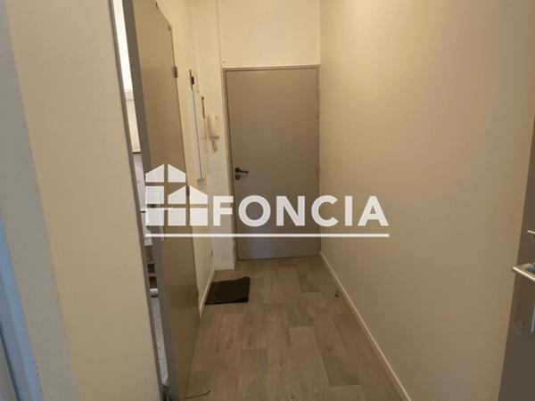 Location Studio 18.67 m² - 23 RUE DE DINAN Rennes 35000