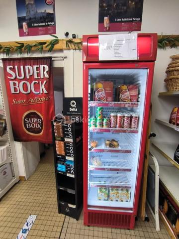 Local d activites de 75 m²