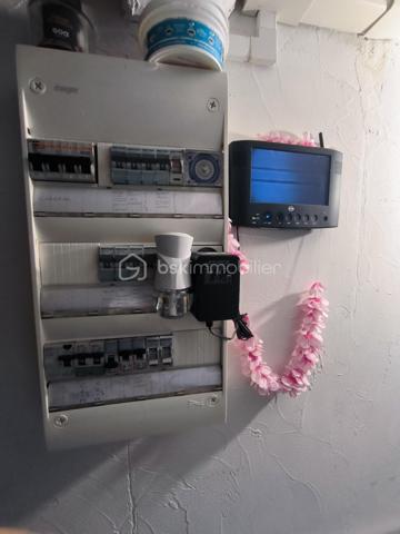 Local d activites de 75 m²