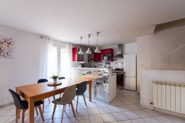Appartement Gardanne 3 pièces 81 m2 (63m² carrez) - Place de parking privative + cave